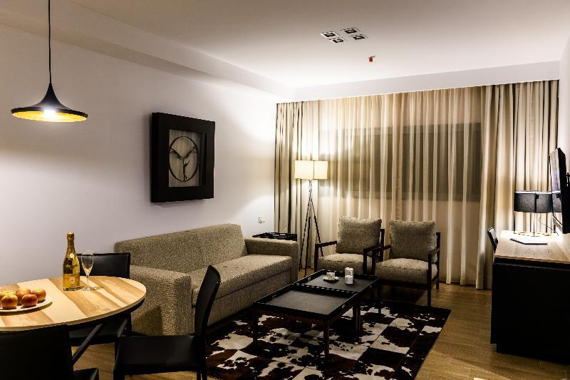Ceiba Hotel 비사우 외부 사진